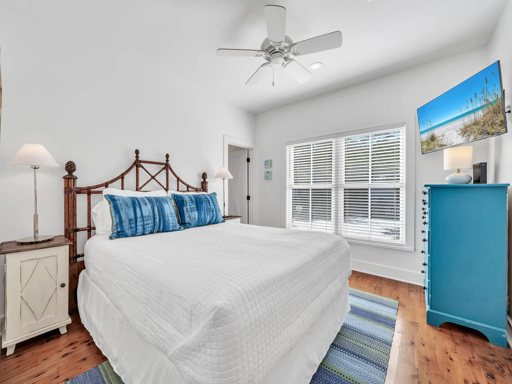 Queen Bedroom